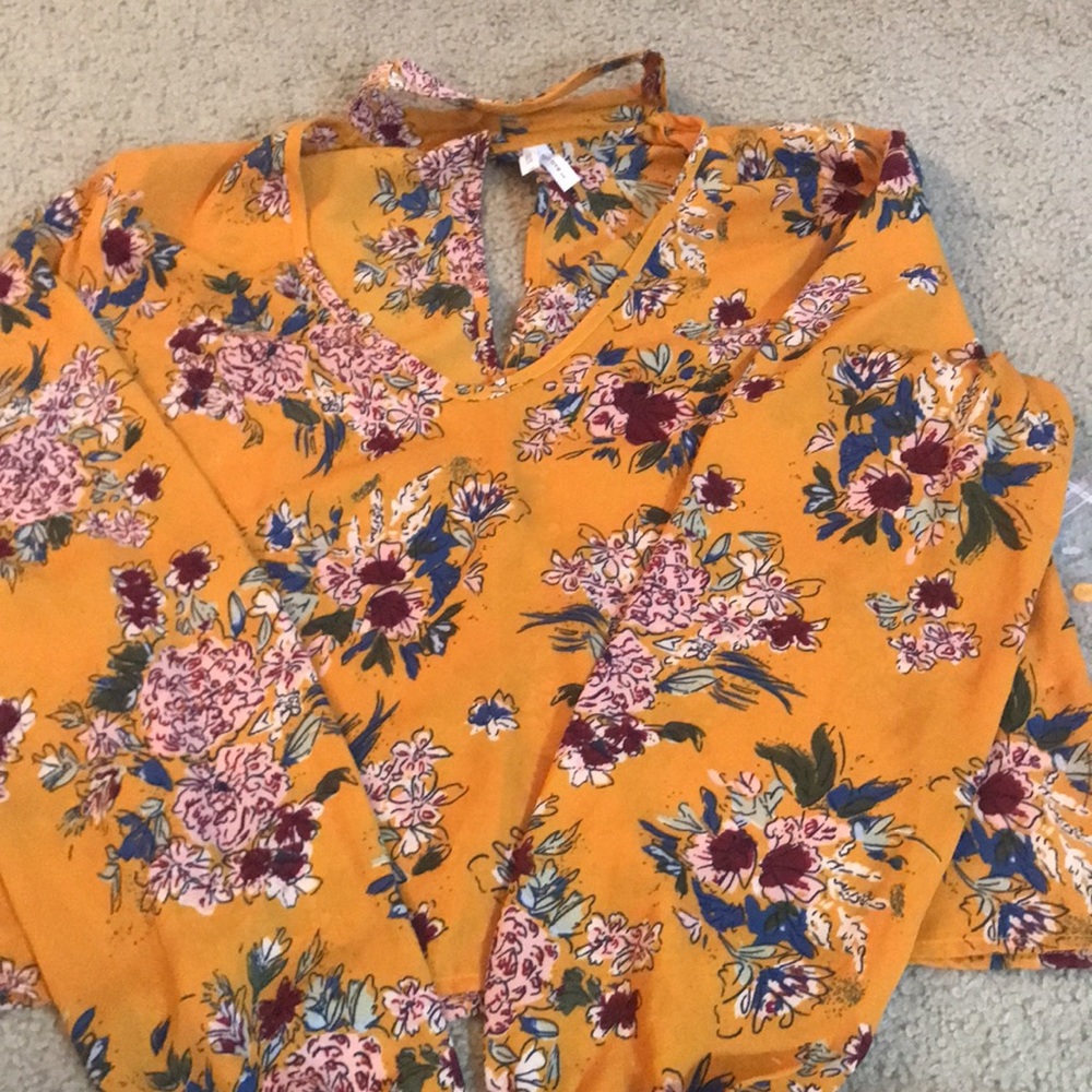 ⚡️FINAL PRICE⚡️ Live 4 Truth Flower Boho Top